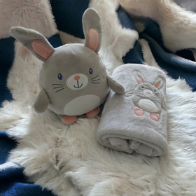 Peluche boule lapin fille et son Plaid personnalisé Plaid Peluche Lapin Rose pour bébé personnalisé