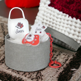 Coffret Tétine Baskets et Attache Tétine Personnalisés