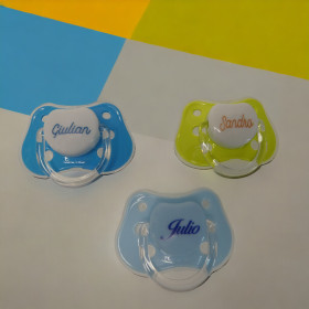 Pack 3 tétines crèche garçon composition 2 Lot de tétines pour garçons