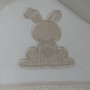 motif lapin beige